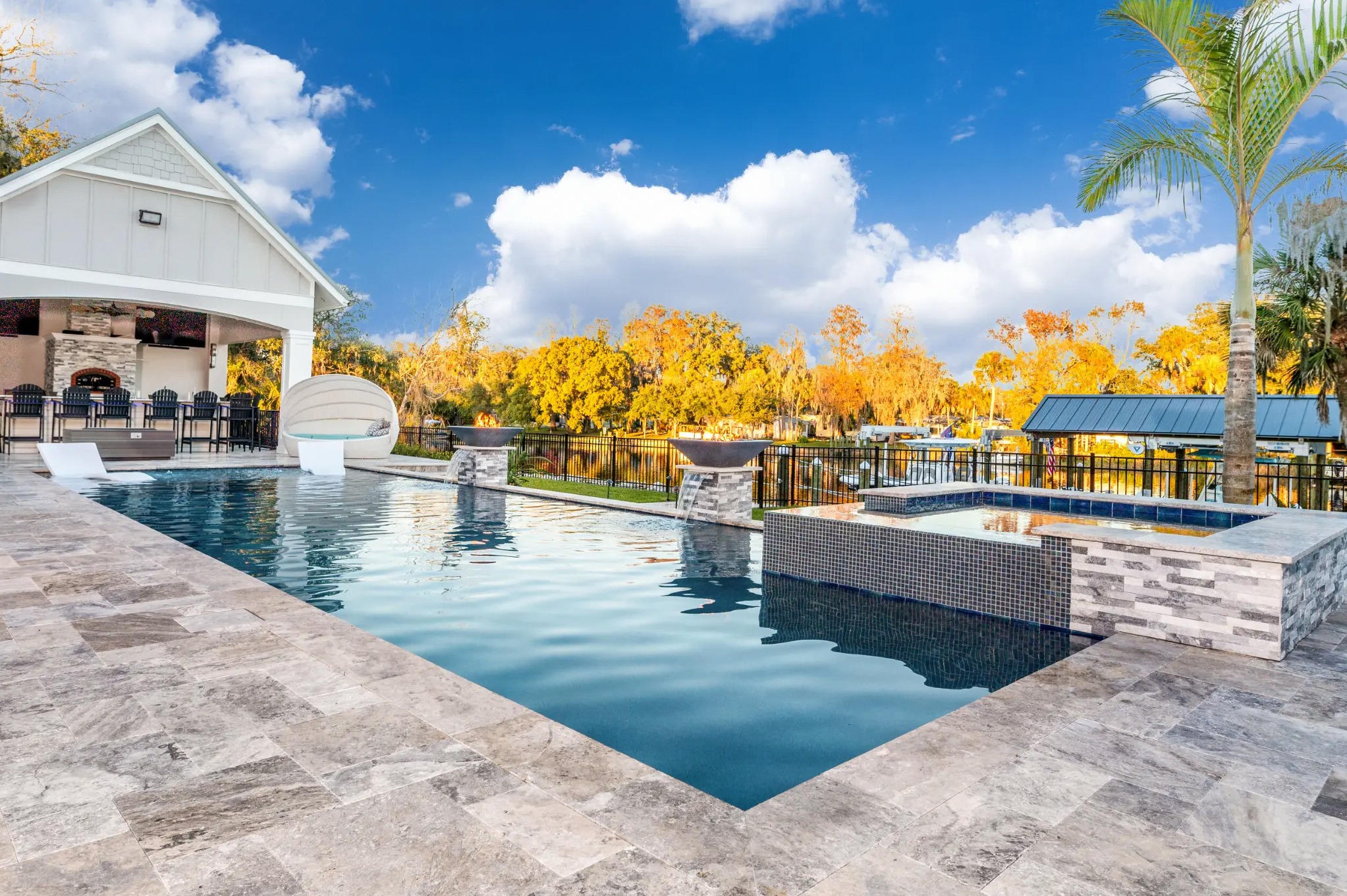 Deck & Outdoor Living