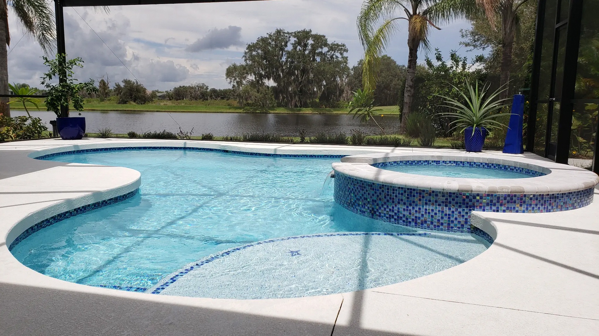 Standard Tanning Ledge