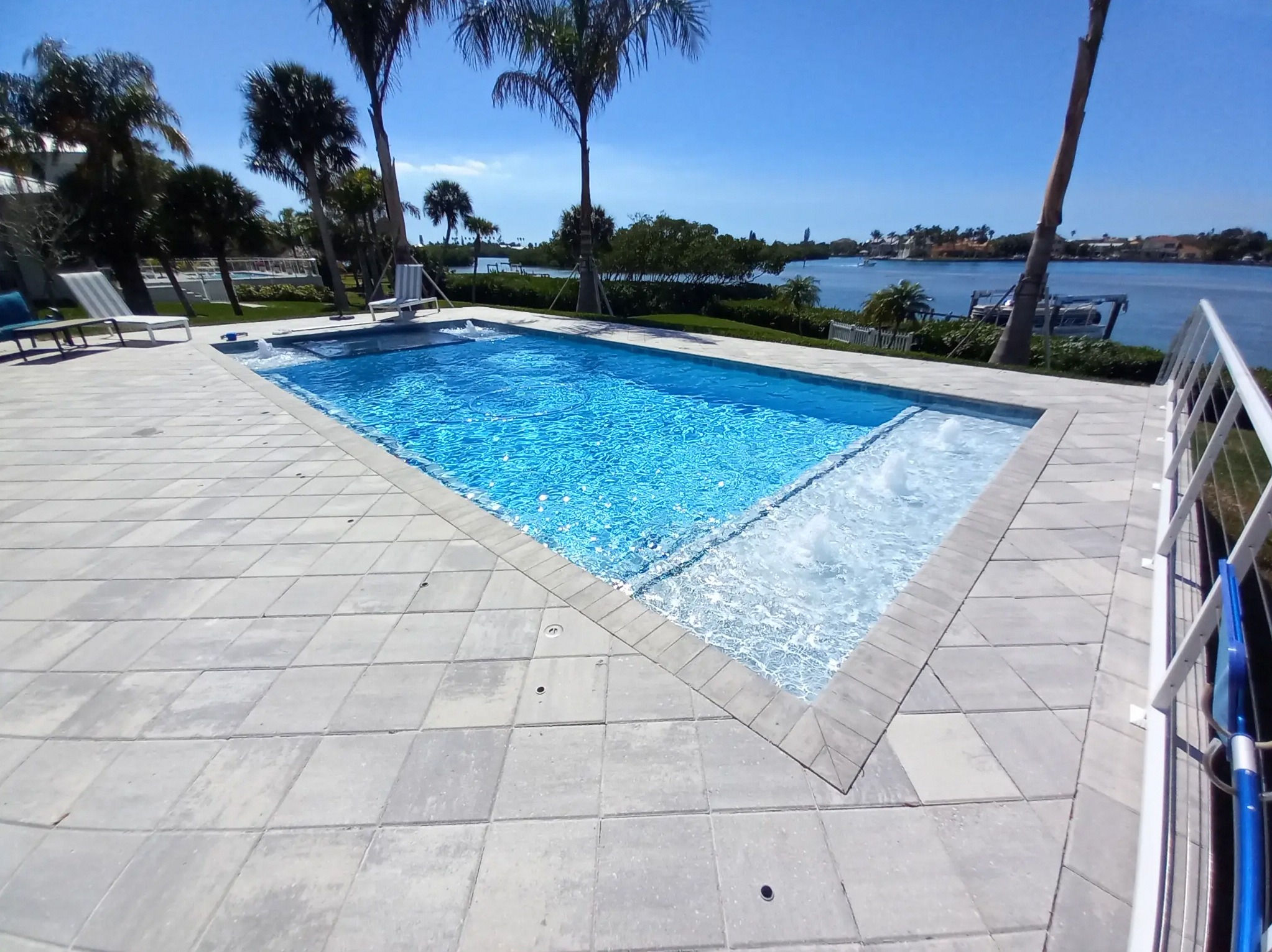 Sun Shelves & Tanning Ledges